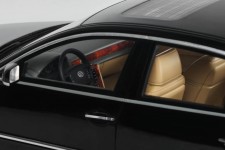 VOLKSWAGEN Phaeton 6.0 W12 Black L041 2005 - OttoMobile Escala 1:18 (OT1266)