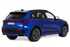 AUDI SQ5 TFSI 2024 Ultra Blue Metallic - OttoMobile Escala 1:18 (OT1281)