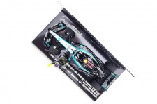 MERCEDES W15 Ultimo GP En Mercedes GP Abu Dhabi 2024 L. Hamilton - Minichamps Escala 1:43 (410242444)