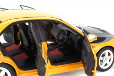 MITUSBISHI Lancer Evo VI GSR T.M.E. Tommy Makinen Edition 2000 Yellow - Motorhelix Scale 1:18 (M84306)