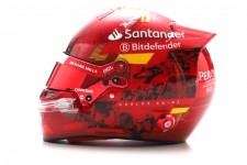 BELL HELMET Carlos Sainz GP Abu Dhabi 2024 Ferrari - LookSmart Scale 1:5 (LSHEL018)
