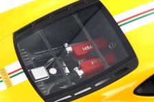 FERRARI 360 Challenge Stradale 2003 Giallo Modena - With Showcase - BBR Scale 1:18 (P18262B-V)