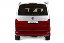 VOLKSWAGEN T6.1 2021 California Red / Silver - OttoMobile Escala 1:18 (OT1342)