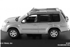 NISSAN X-Trail XTT 2005 Silver - J-Collection Escala 1:43 (JC18079SL)