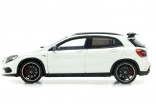 MERCEDES AMG GLA45 2016 - Spark Scale 1:43 (S4911)