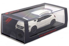 MERCEDES AMG GLA45 2016 - Spark Scale 1:43 (S4911)