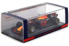 RED BULL RB13 GP España Formula 1 2017 D. Ricciardo - Spark Scale 1:43 (S5036)