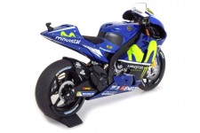 YAMAHA YZR M1 Moto GP 2017 V. Rossi - Minichamps Scale 1:12 (122173046)