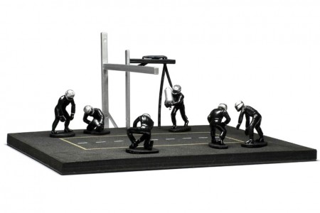 PIT STOP Set 6 Mecanicos + Equipamiento + Calcas - Ixo Models Escala 1:43 (FIG003SET) 