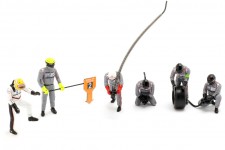 SET Figuras Winners 24h Le Mans 2018 Piloto Earl Bamber - Spark Models Scale 1:43 (43AC011)