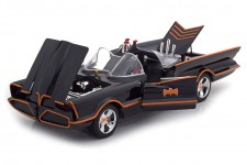 BATMOBILE Serie TV "Batman (1966)" Figuras de Batman y Robin - Iluminacion - Jada Escala 1:18 (98265) 