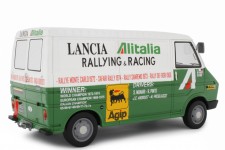 FIAT 242 Rally Assistance Lancia 1974 - Laudoracing Scale 1:18 (LM107A1)