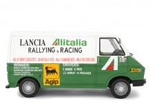 FIAT 242 Rally Assistance Lancia 1974 - Laudoracing Scale 1:18 (LM107A1)