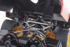 PAGANI Huayra Roadster 2017 - AutoArt Escala 1:18 (78287)
