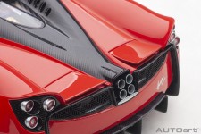 PAGANI Huayra Roadster 2017 - AutoArt Escala 1:18 (78287)