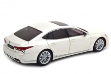 LEXUS LS 500h 2018 - AutoArt Scale 1:18 (78866)