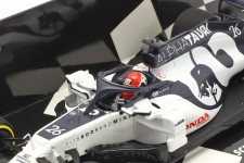 ALPHA TAURI AT01 Formula 1 2020 Daniil Kvyat - Minichamps Escala 1:43 (417200026)