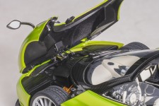 PAGANI Huayra Roadster 2017 - AutoArt Escala 1:18 (78288)
