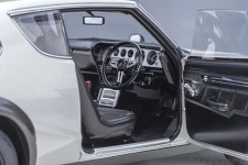 NISSAN Skyline 2000 GT-R (KPGC1110) 1973 Silver - AutoArt Scale 1:18 (77471)