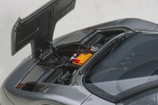 BUAGATTI EB110 SS 1992 - AutoArt Scale 1:18 (70916)