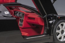 BUGATTI EB110 SS 1992 - AutoArt Scale 1:18 (70919)