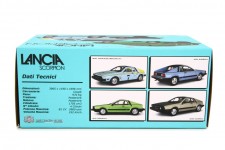 LANCIA Scorpion 1976 Gold - Laudoracing Escala 1:18 (LM134B)