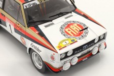 FIAT 131 Abarth Ganador Rally Hunsruck 1980 Rohrl / Geistdorfer - Ixo Escala 1:18 (18RMC078)