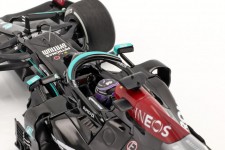 MERCEDES-AMG W12 Ganador GP F1 Bahrain L. Hamilton - Minichamps Scale 1:18 (110210144)