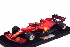 FERRARI SF21 GP Bahrain Carlos Sainz - Incluye Vitrina - Looksmart Escala 1:18 (LS18F1036)