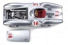 MERCEDES-Benz W196 Campeon del Mundo Ganador GP Italia 1954 J.M. Fangio - GP Replicas Escala 1:18 (GP128D)