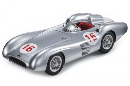 MERCEDES-Benz W196 Campeon del Mundo Ganador GP Italia 1954 J.M. Fangio - GP Replicas Escala 1:18 (GP128D)