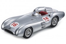 MERCEDES-Benz W196 Campeon del Mundo Ganador GP Italia 1954 J.M. Fangio - GP Replicas Escala 1:18 (GP128D)
