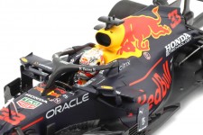 RED BULL RB16B World Champion Winner GP Abu Dhabi 2021 M. Verstappen - Minichamps Scale 1:18 (110212333)