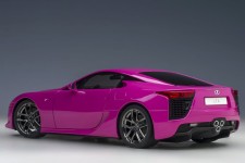 LEXUS LFA Coupe 2012 Passionate Pink - AutoArt Escala 1:18 (78859)