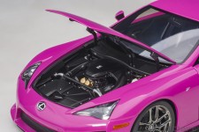 LEXUS LFA Coupe 2012 Passionate Pink - AutoArt Escala 1:18 (78859)